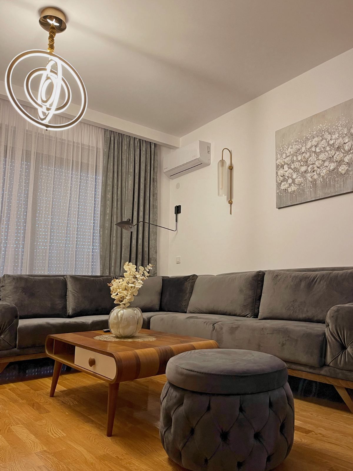 Prodaja luksuzno opremljenog jednosobnog stana 43 m² – Bulevar Teuta, Ulcinj - Amfora Real Estate