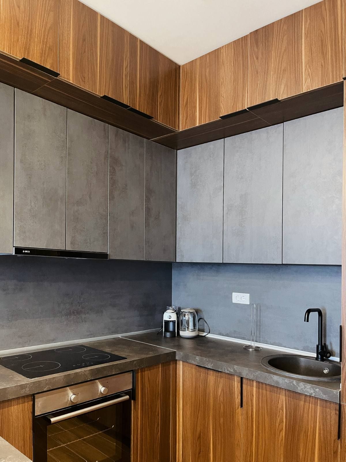 Prodaja luksuzno opremljenog jednosobnog stana 43 m² – Bulevar Teuta, Ulcinj - Amfora Real Estate