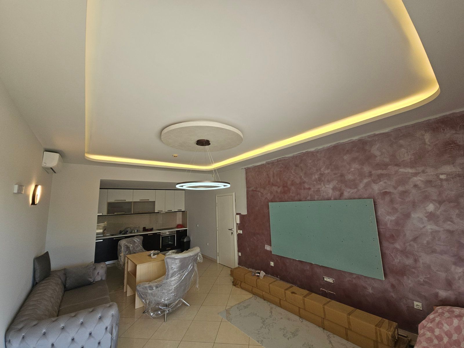 Prodaja luksuzno opremljenog jednosobnog stana 82m2 sa panoramskim pogledom na more i grad-Ulcinj,Pinjes - Amfora Real Estate