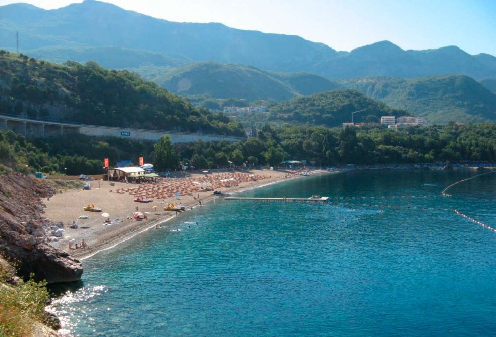 Ekskluzivna prodaja urbanizovanog zemljišta 3561 m² sa panoramskim pogledom na more – Pržno, Sveti Stefan - Amfora Real Estate