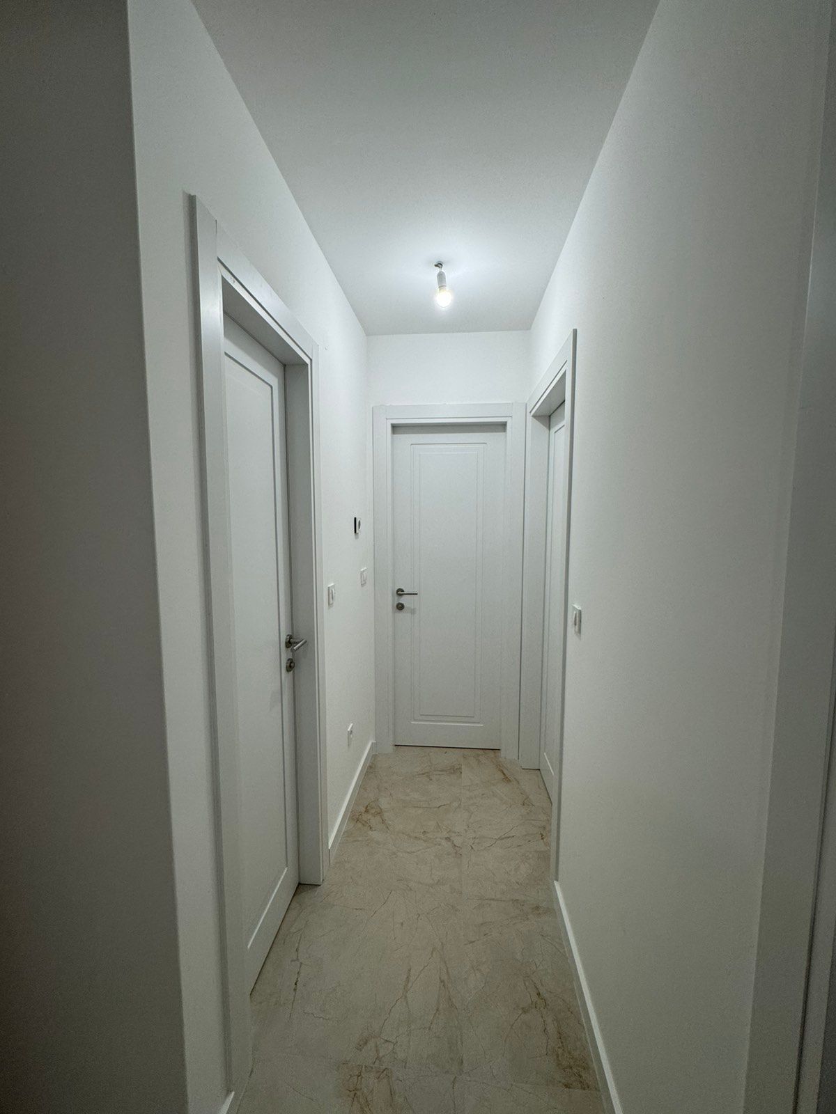 Izdavanje nenameštenog dvosobnog stana 64 m² sa garaznim mestom – Green Level 2, Podgorica (NA DUZI PERIOD) - Amfora Real Estate