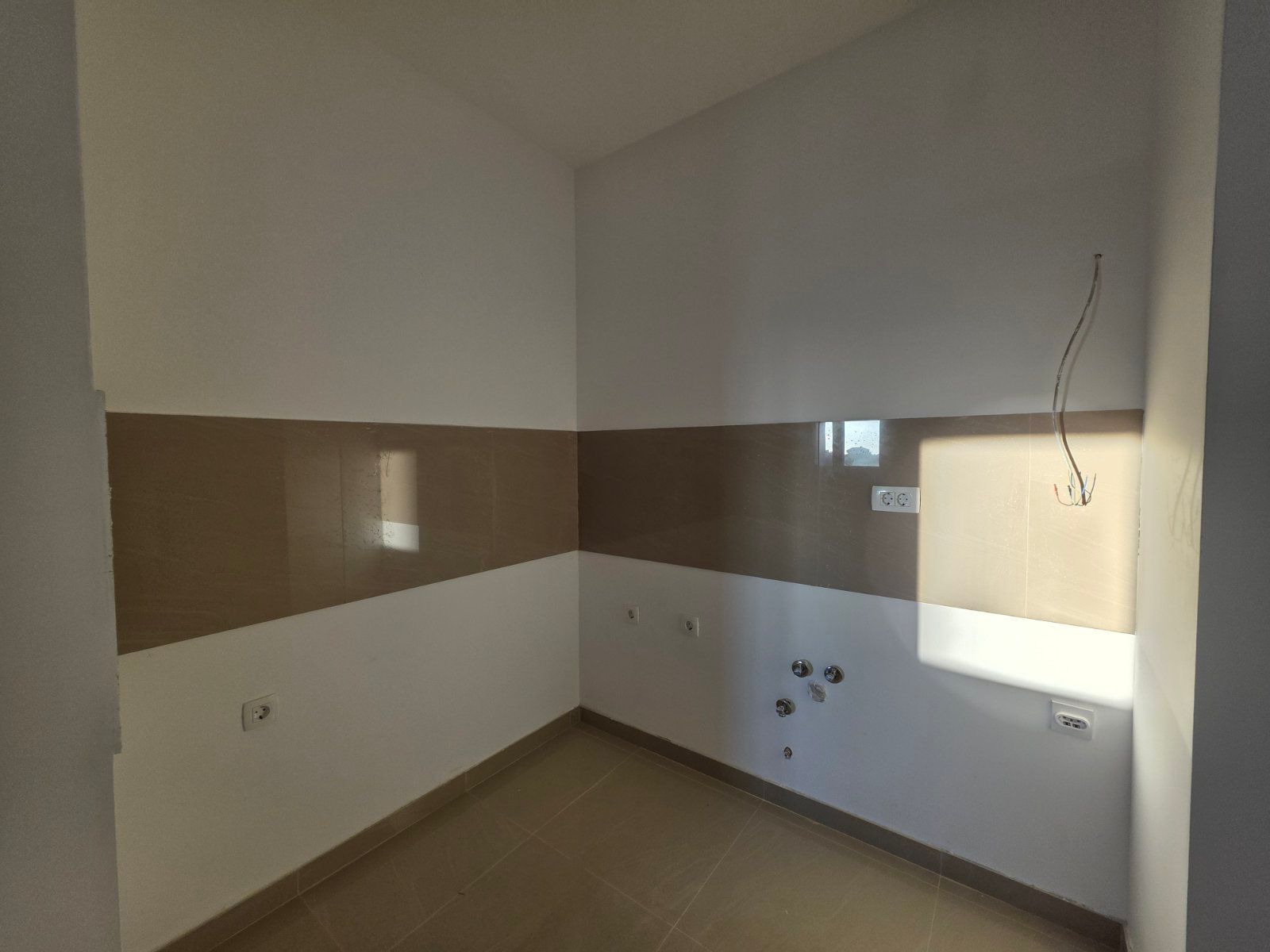 Prodaja dvosobnog stana 58 m² s pogledom na more u novoj zgradi u Becicima - Amfora Real Estate