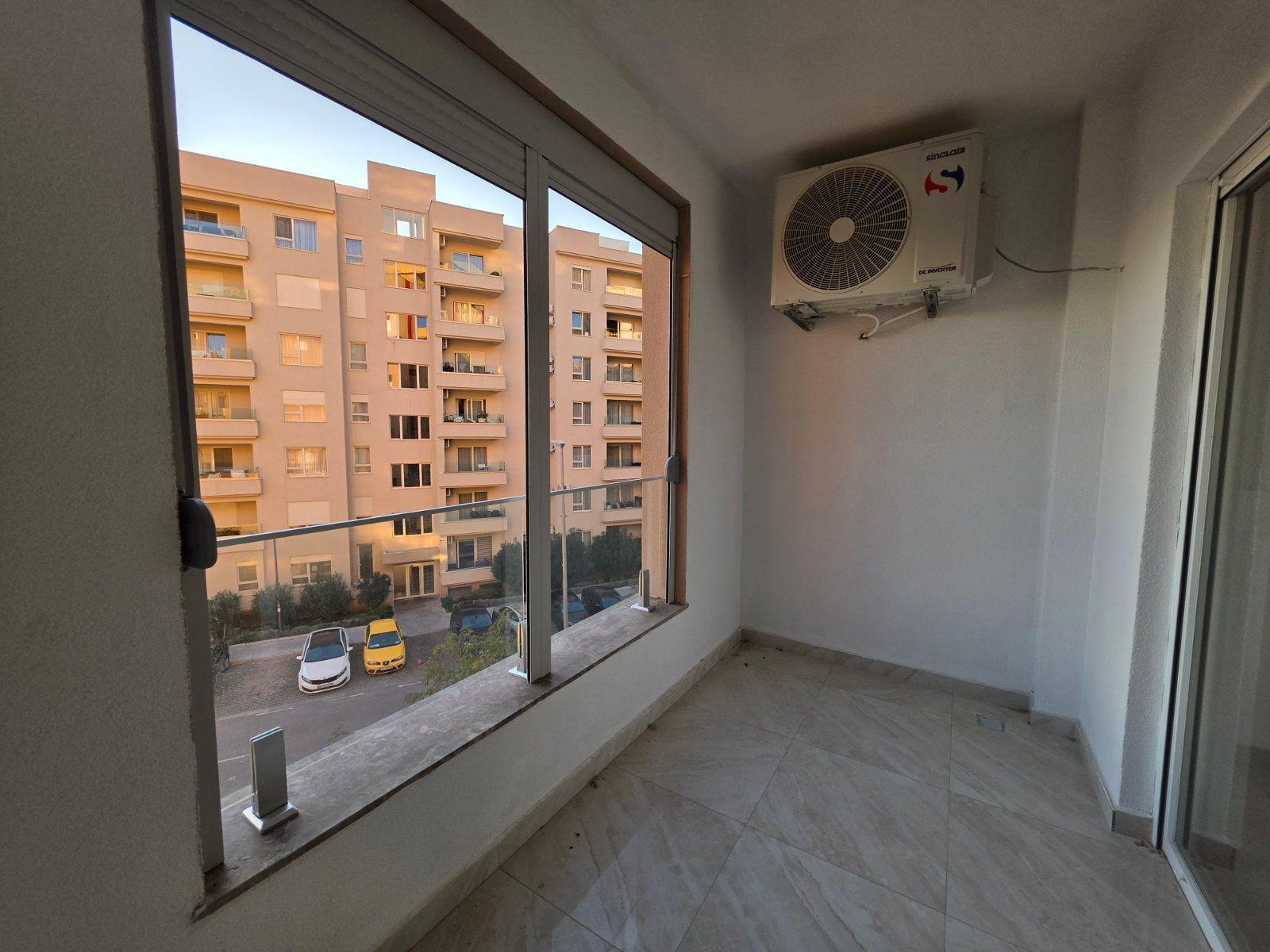 Prodaja dvosobnog stana 58 m² s pogledom na more u novoj zgradi u Becicima - Amfora Real Estate