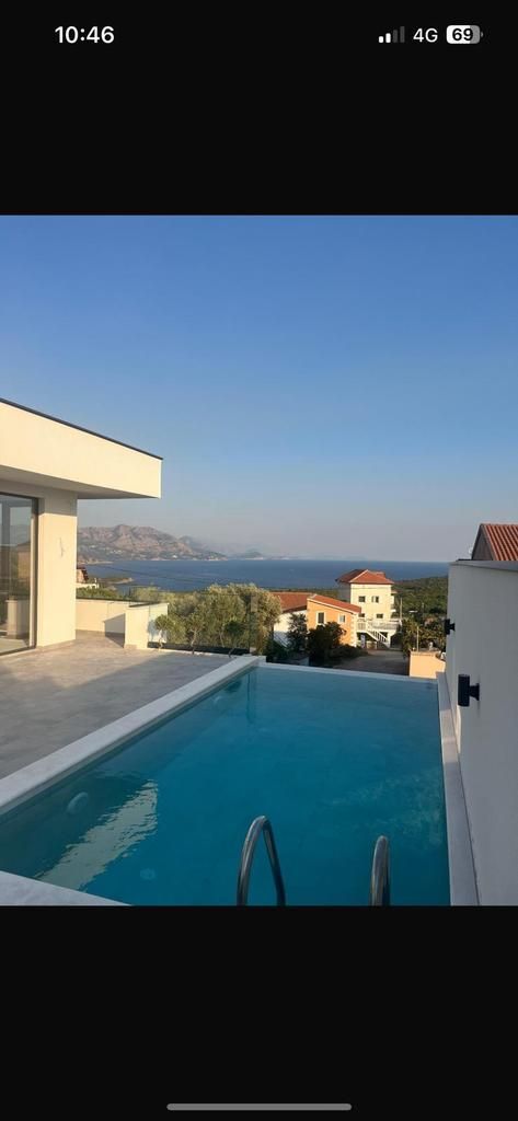 Prodaja moderne vile sa bazenom i panoramskim pogledom na more – Krimovica, Kotor - Amfora Real Estate