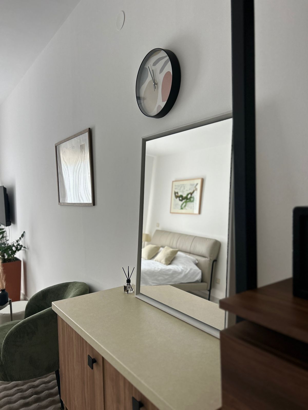 Izdavanje garsonjere 28 m² u luksuznom kompleksu Most Olive sa pogledom na more – Pržno, Budva - Amfora Real Estate