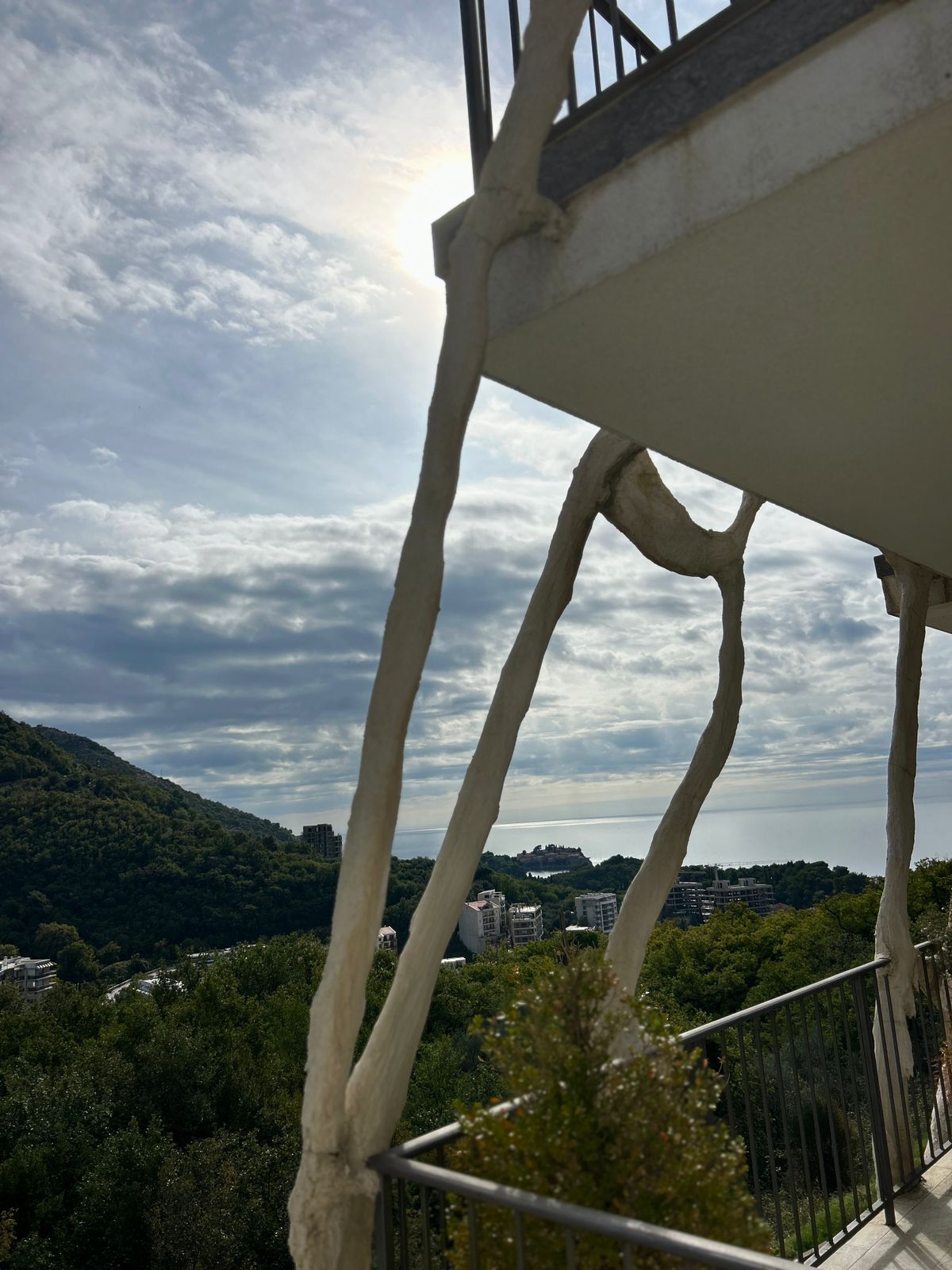 Izdavanje garsonjere 28 m² u luksuznom kompleksu Most Olive sa pogledom na more – Pržno, Budva - Amfora Real Estate