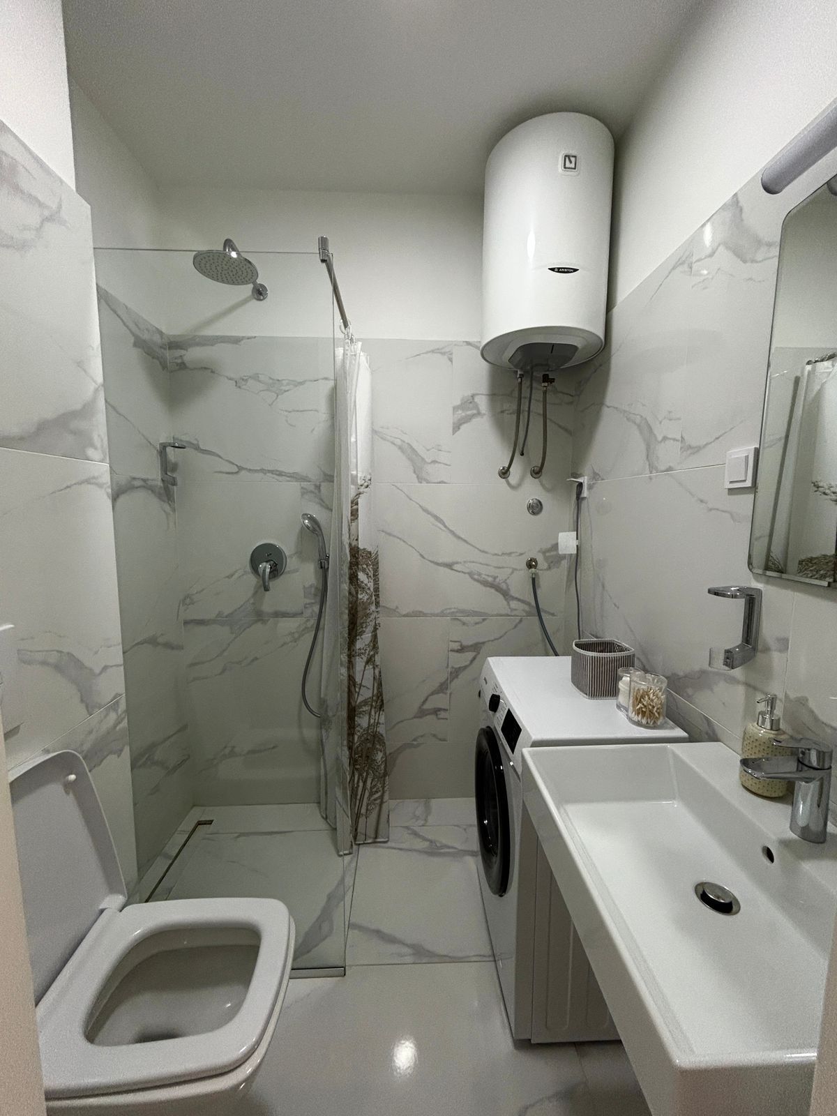 Izdavanje garsonjere 28 m² u luksuznom kompleksu Most Olive sa pogledom na more – Pržno, Budva - Amfora Real Estate