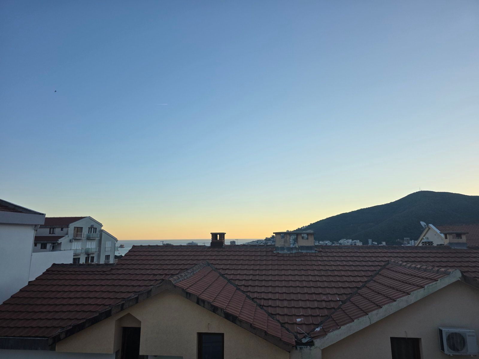 Prodaja jednosobnog stana 38m2 sa parking mestom-Budva,Maine - Amfora Real Estate