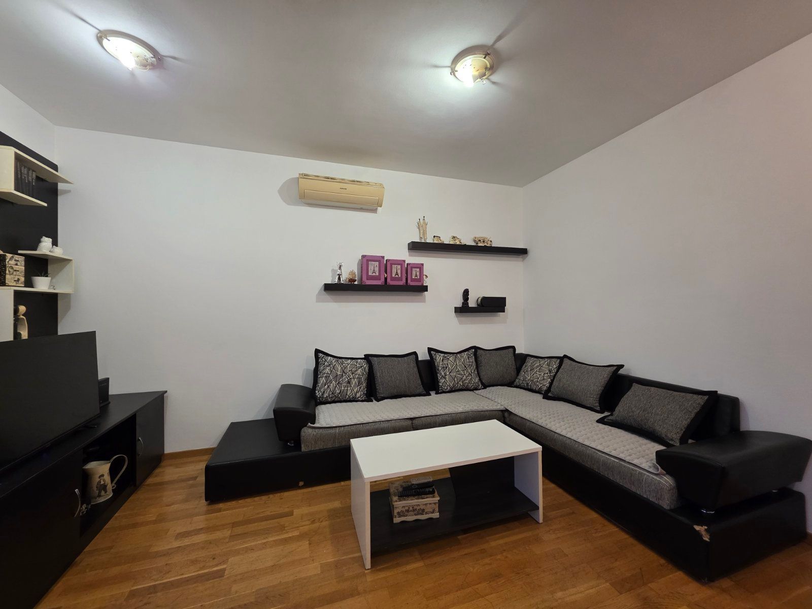 Prodaja jednosobnog namestenog stana 50 m² – Budva, Rozino - Amfora Real Estate