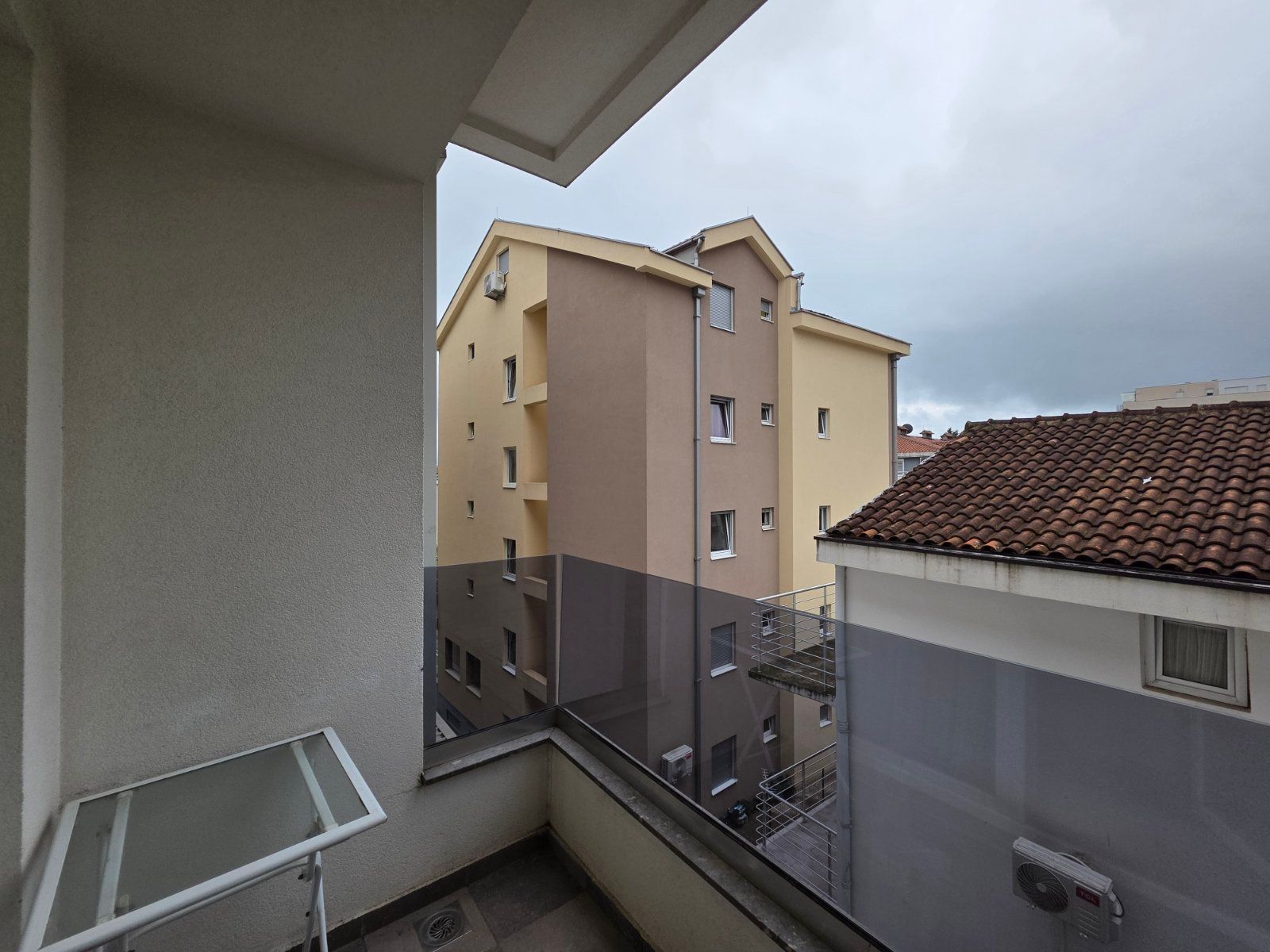 Prodaja jednosobnog namestenog stana 50 m² – Budva, Rozino - Amfora Real Estate