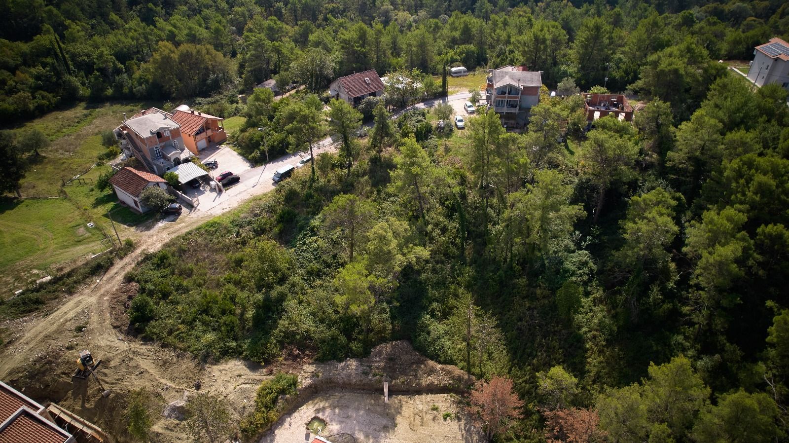 Prodaja zemljista 1.983 m² u Tivtu, Mrčevac – idealno za izgradnju stambenih objekata - Amfora Real Estate