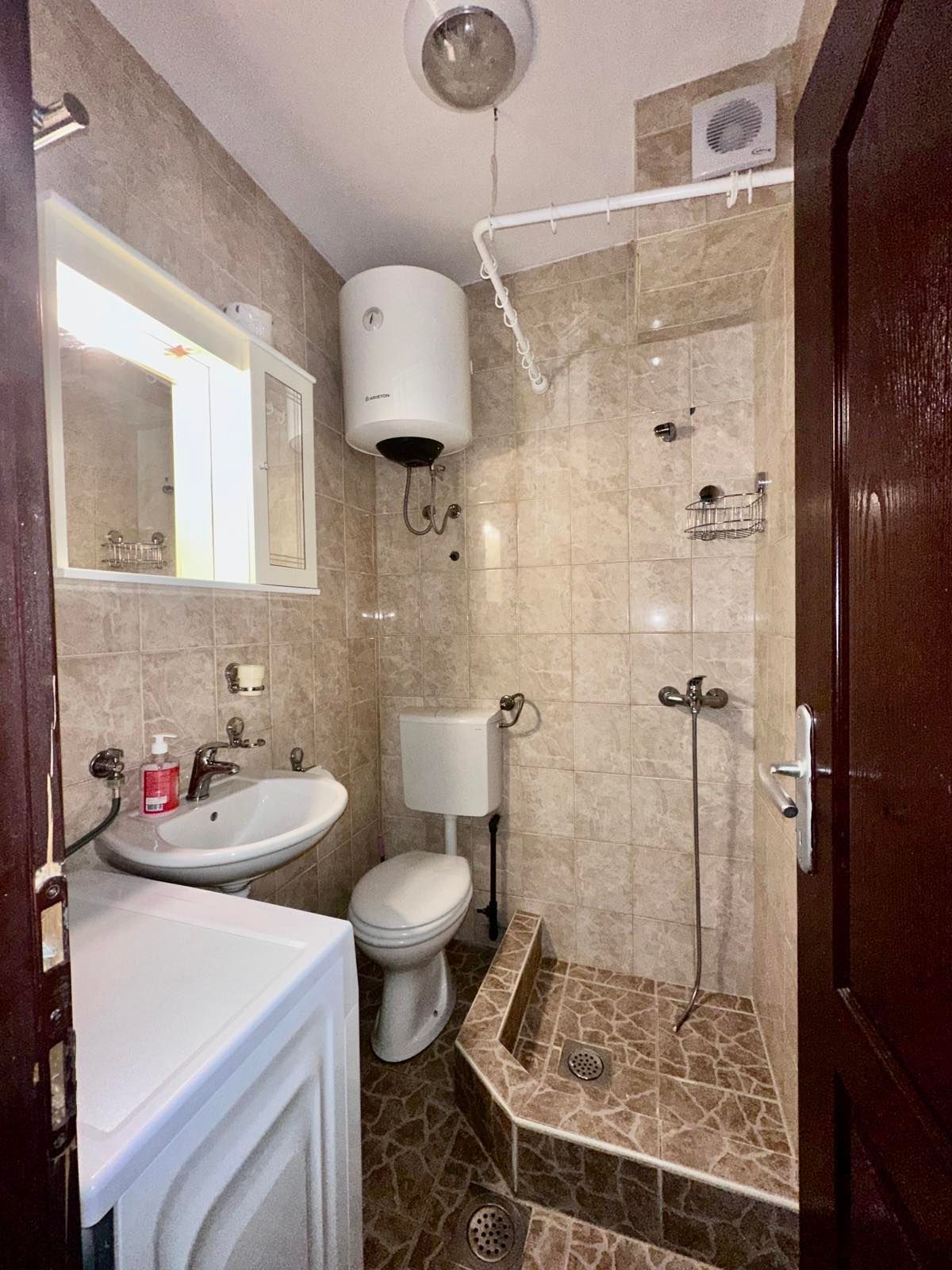 Prodaja jednosobnog stana 75m2 sa pogledom na more-Sveti Stefan,Budva - Amfora Real Estate