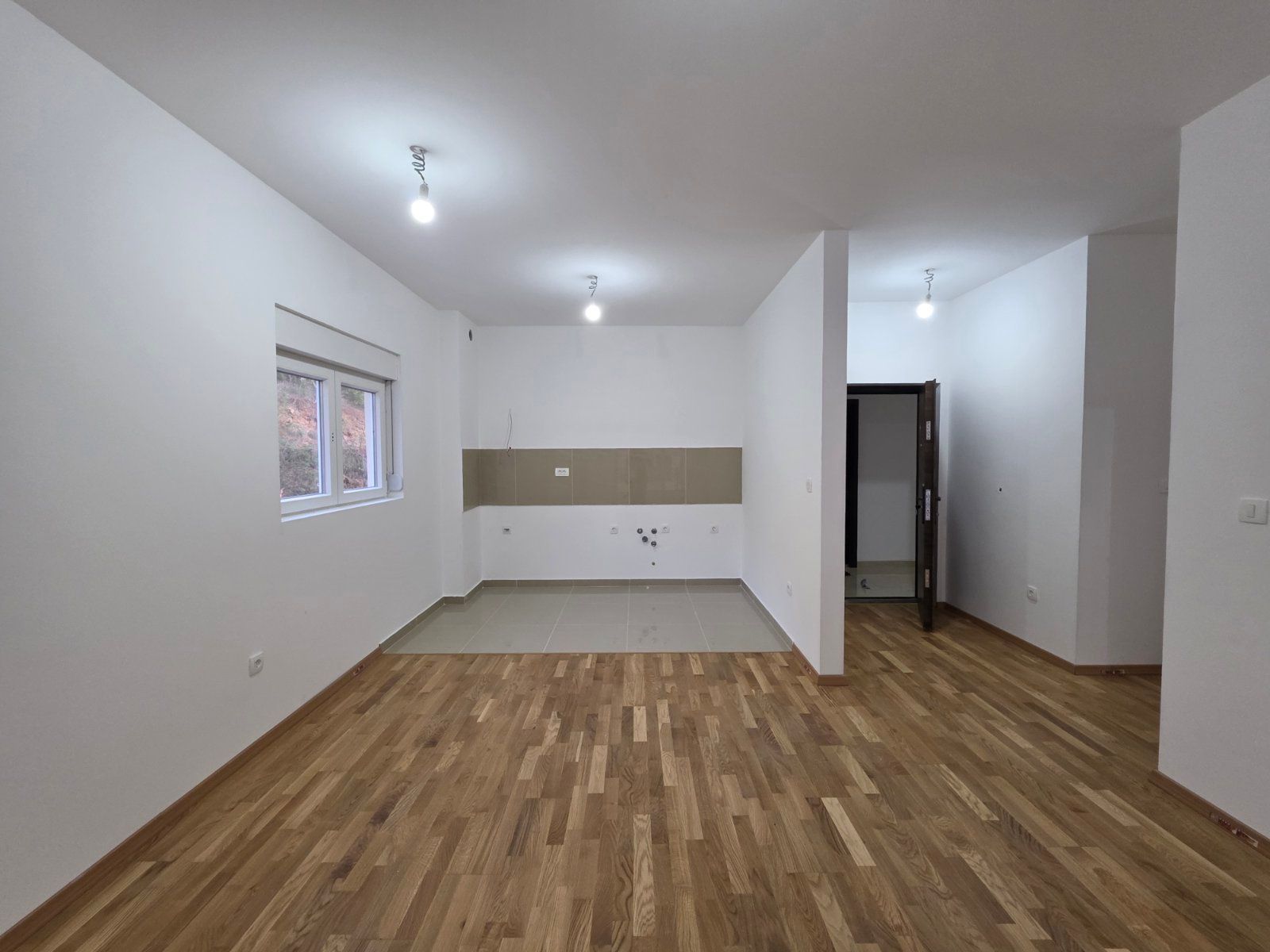 Prodaja Jednosobnog stana 46m² u Novoj Zgradi u Bečićima – Bez 3% Poreza! - Amfora Real Estate