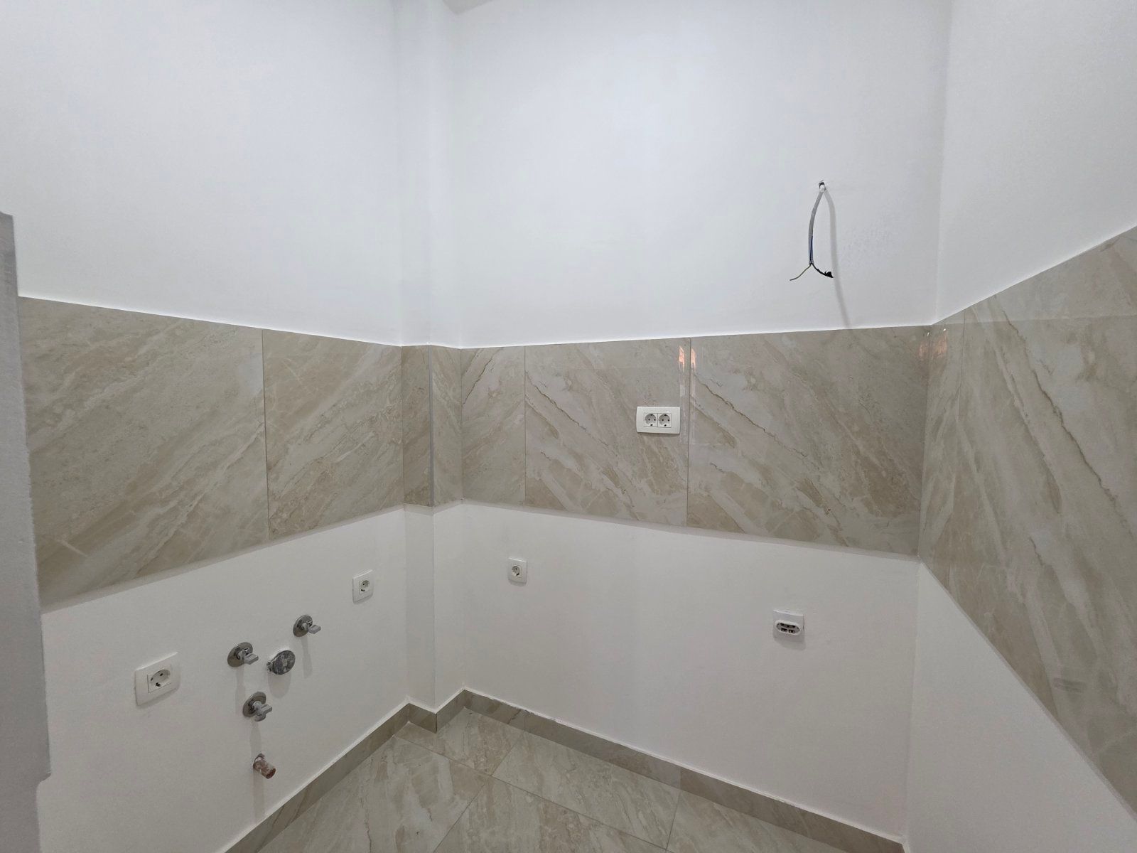 Prodaja Studio Apartmana 24m² u Novoj Zgradi u Bečićima – Bez 3% Poreza! - Amfora Real Estate