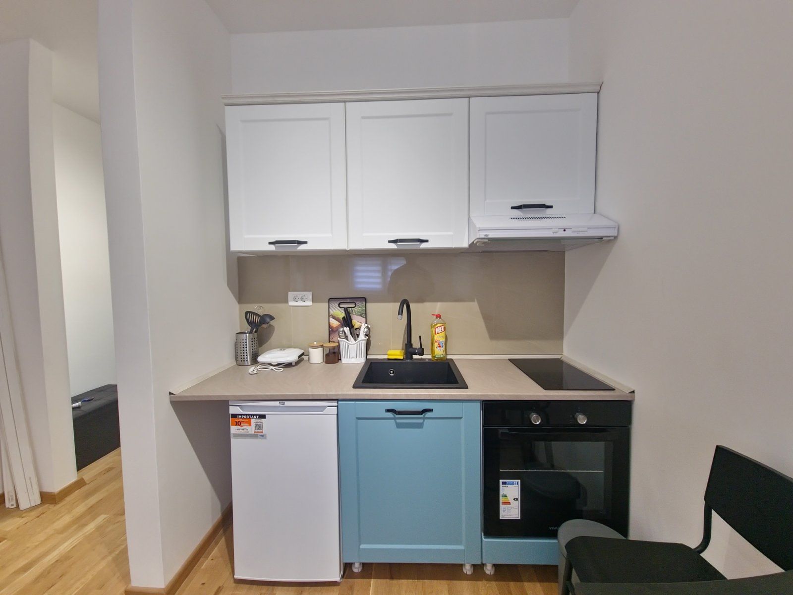 Prodaja novog, moderno opremljenog studio apartmana 24 m² sa garaznim mestom– Bečići, Budva - Amfora Real Estate