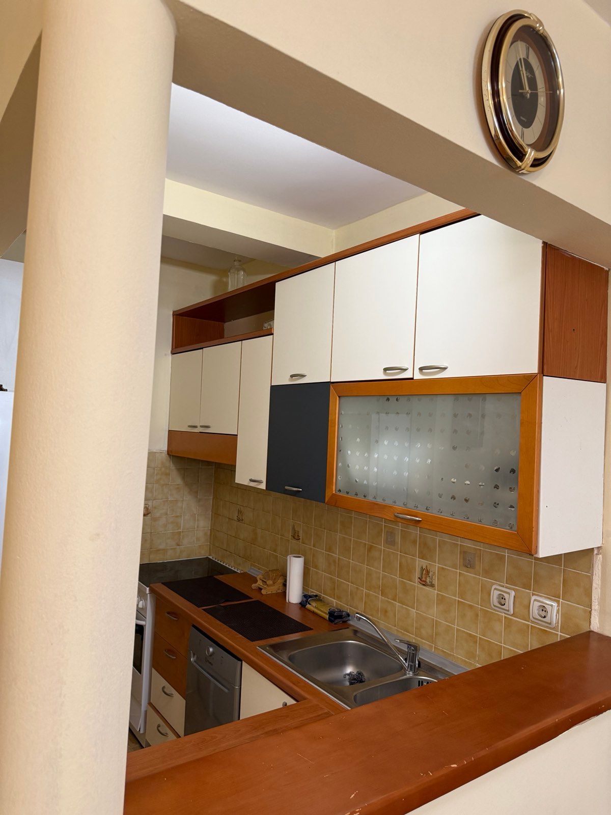 Izdavanje dvosobnog stana u centru Budve – 200 m od mora (dugoročno) - Amfora Real Estate