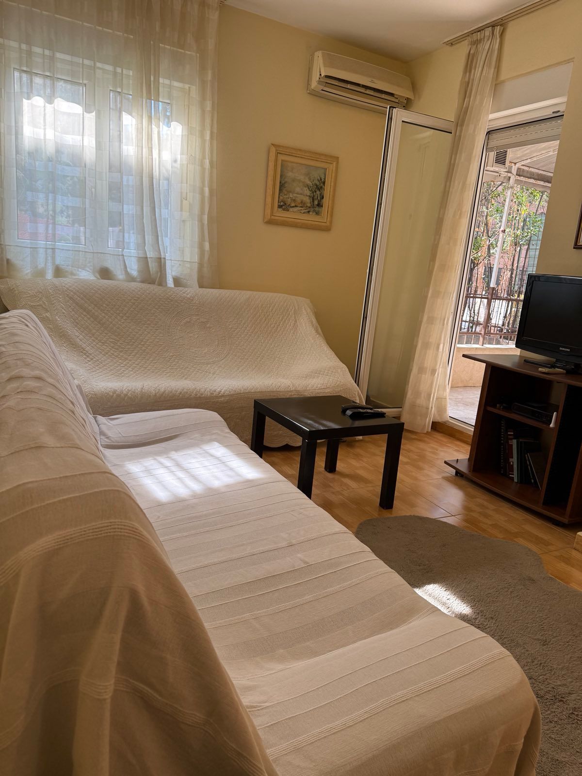 Izdavanje dvosobnog stana u centru Budve – 200 m od mora (dugoročno) - Amfora Real Estate