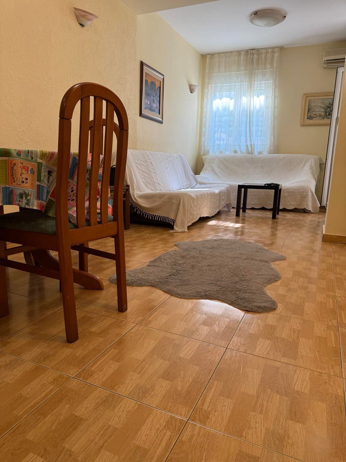 Izdavanje dvosobnog stana u centru Budve – 200 m od mora (dugoročno) - Amfora Real Estate