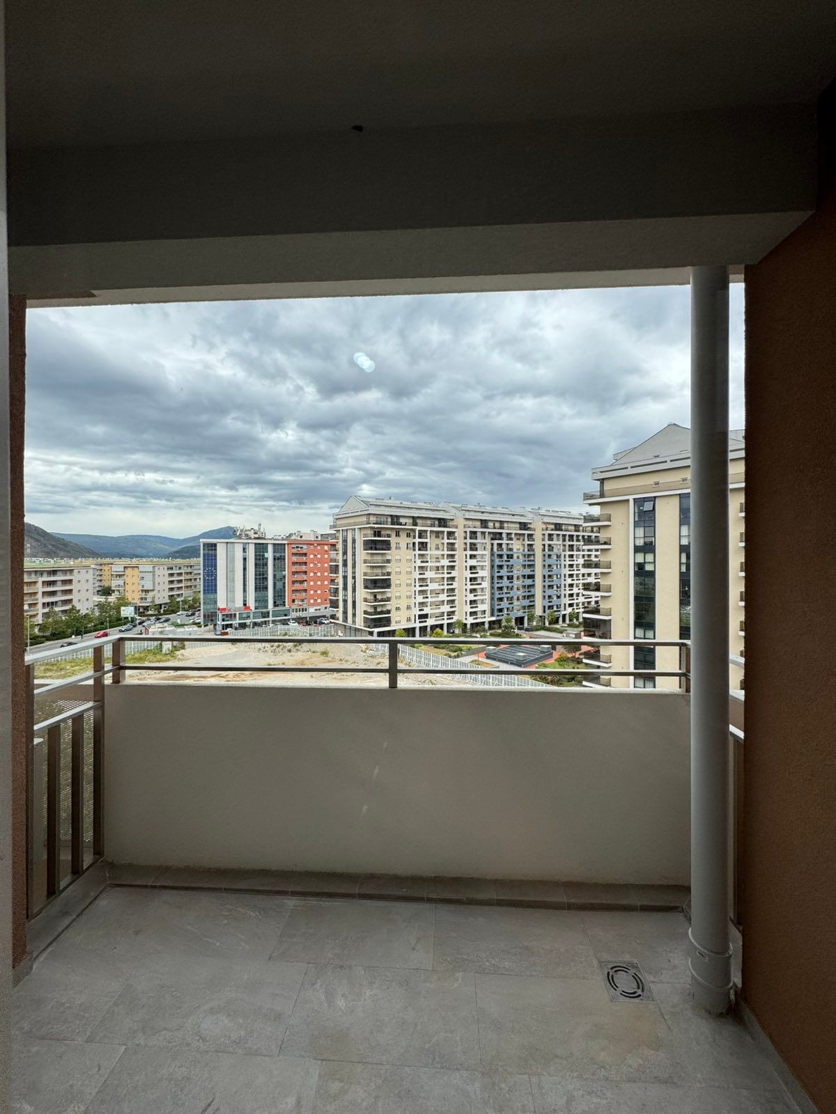 Izdaje se jednosoban stan 49 m² – Central Point, Podgorica (NA DUZI PERIOD) - Amfora Real Estate