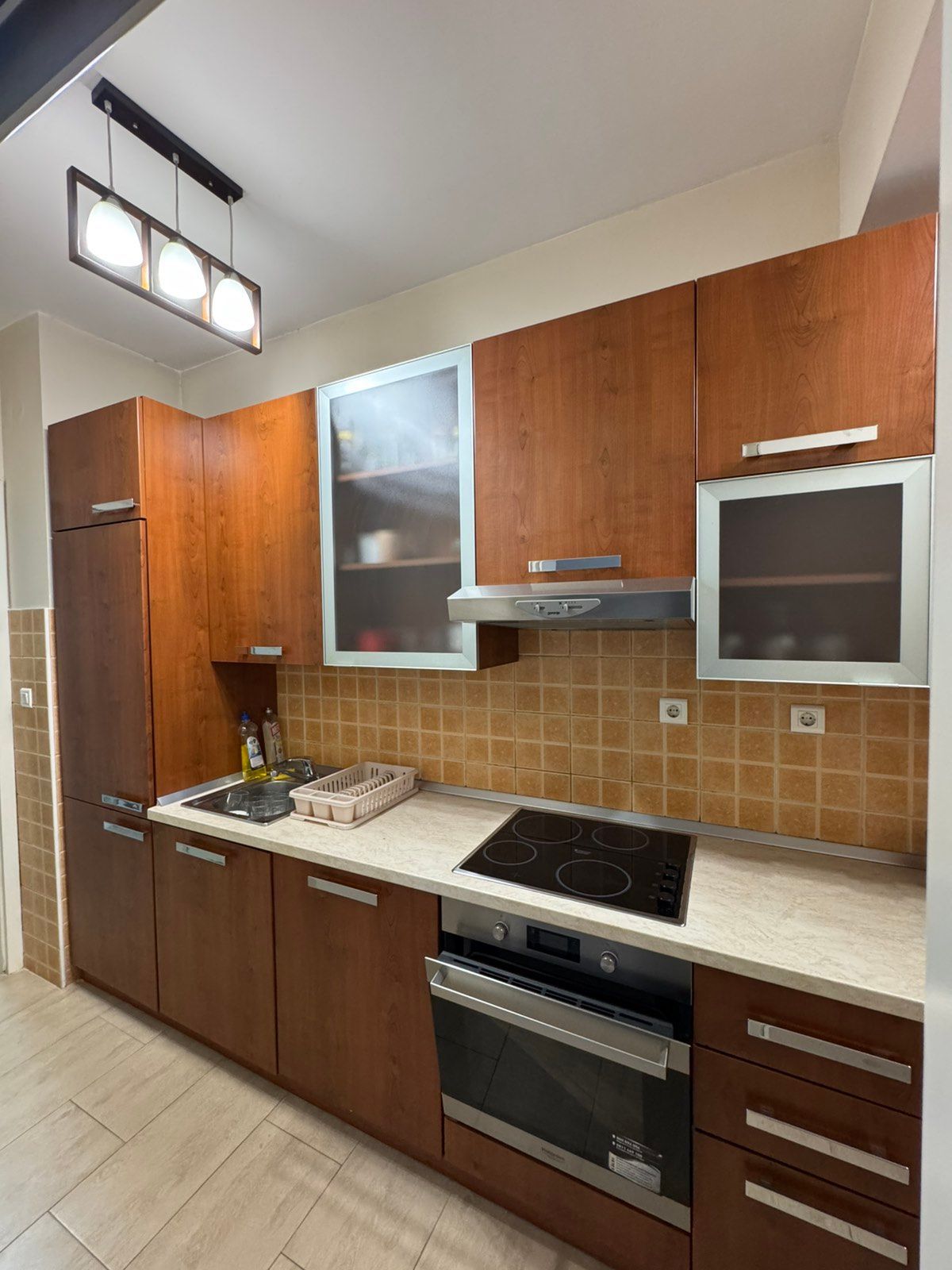 Izdavanje trosobnog stana 95 m² – Podgorica, potpuno namešten sa parking mestom (NA DUZI PERIOD) - Amfora Real Estate