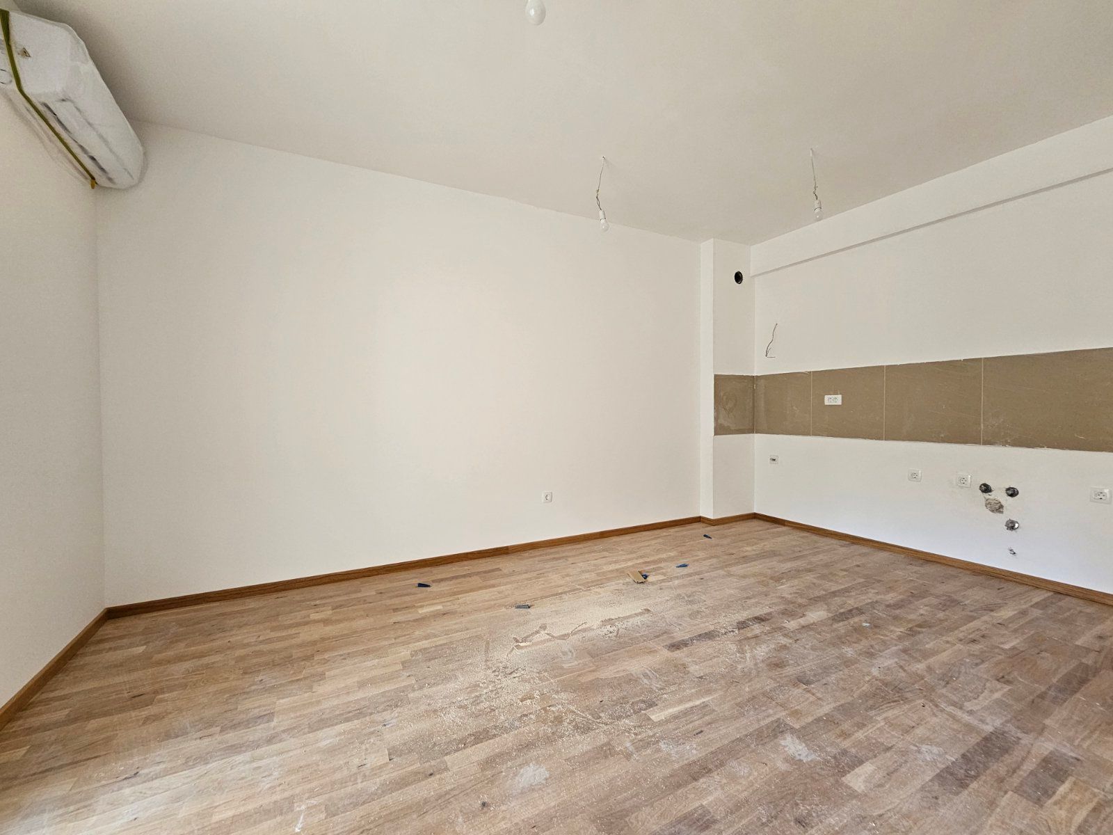 Prodaja Jednosobnog stana 43m² u Novoj Zgradi u Bečićima – Bez 3% Poreza! - Amfora Real Estate