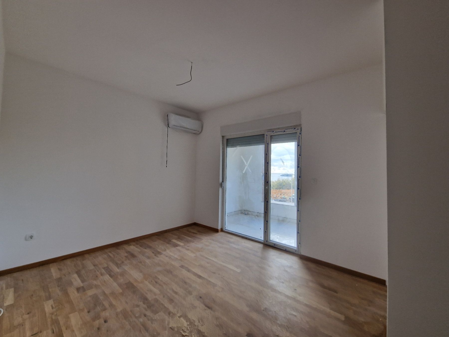 Dvosoban Stan 58m² s Pogledom na More u Bečićima – Nova Zgrada, Bez 3% Poreza! - Amfora Real Estate