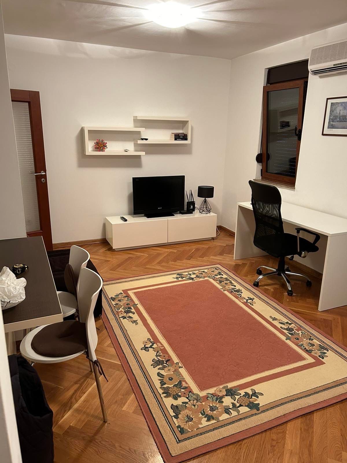 Izdavanje jednosobnog stana 48 m² sa parking mestom – Podkošljun, Budva (na duži period) - Amfora Real Estate