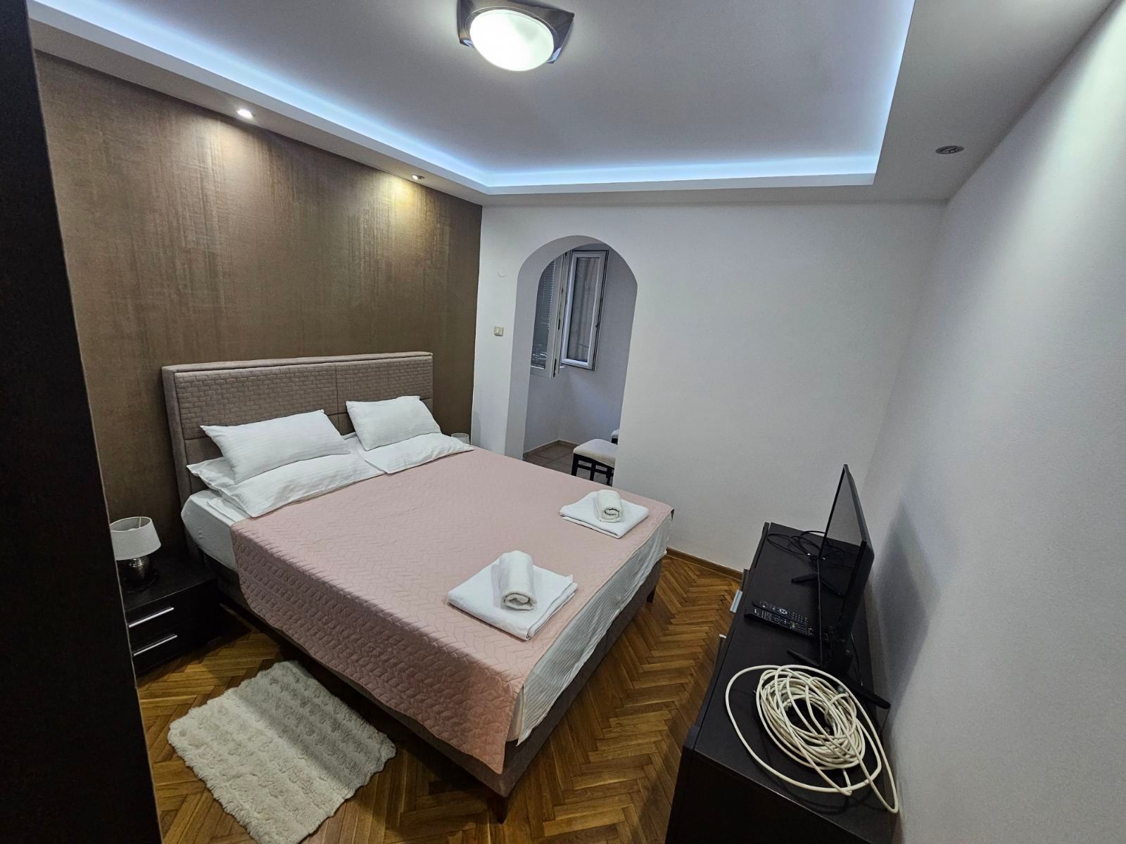 Izdavanje jednosobnog stana u Bečićima – blizu hotela Splendid (na duži period) - Amfora Real Estate