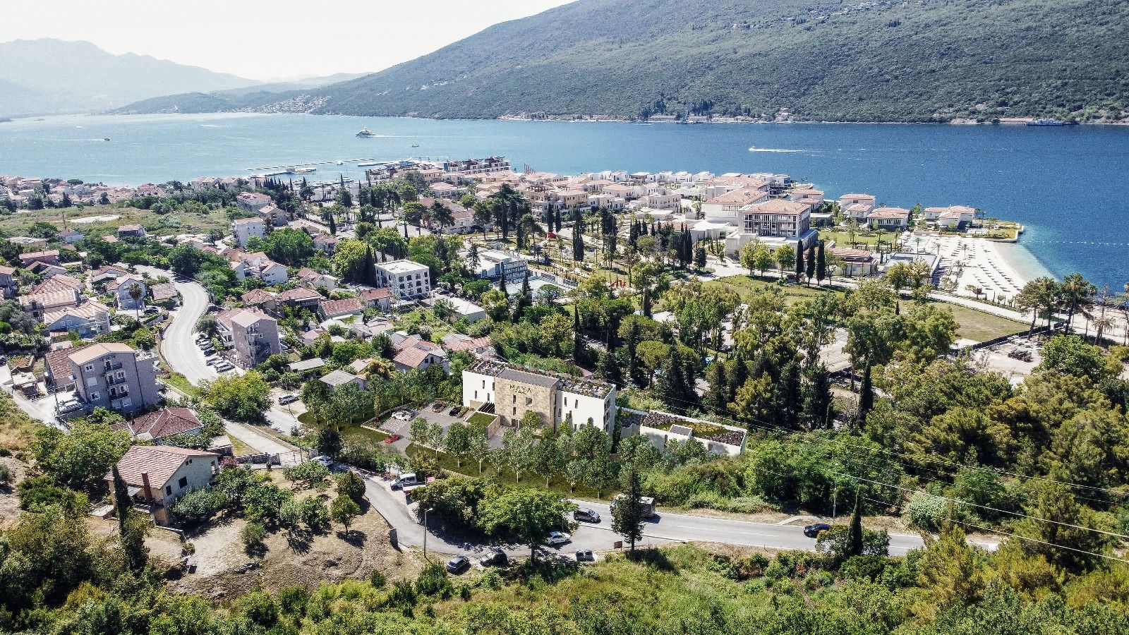 Prodaja stanova u novom luksuznom kompleksu sa bazenom i spa centrom – Kumbor, Herceg Novi - Amfora Real Estate