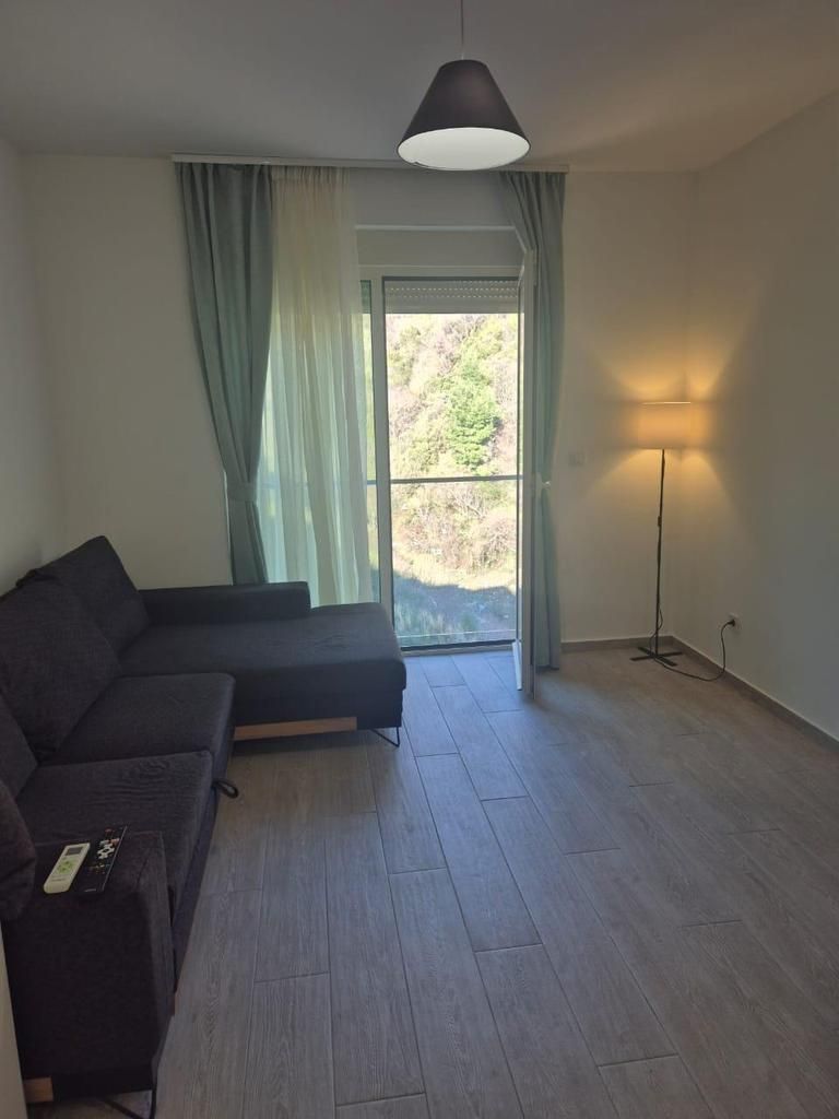 Izdavanje modernog studio apartmana 32m² – Bečići, Budva (na duži period) - Amfora Real Estate