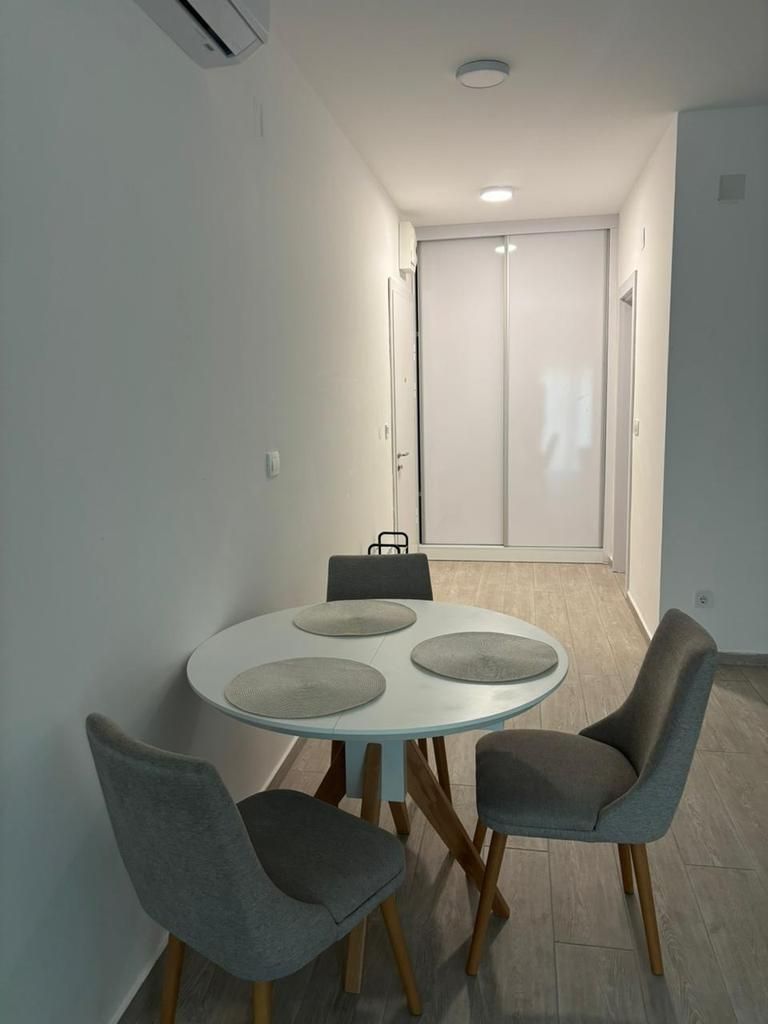 Izdavanje modernog studio apartmana 32m² – Bečići, Budva (na duži period) - Amfora Real Estate