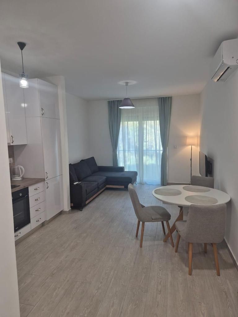 Izdavanje modernog studio apartmana 32m² – Bečići, Budva (na duži period) - Amfora Real Estate