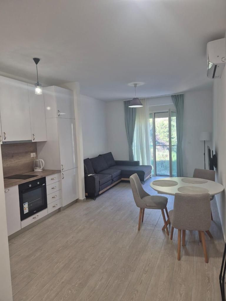 Izdavanje modernog studio apartmana 32m² – Bečići, Budva (na duži period) - Amfora Real Estate