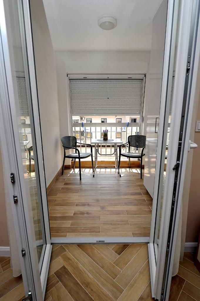 Izdavanje jednosobnog stana 43 m² – Obilaznica, Budva (na duzi period) - Amfora Real Estate