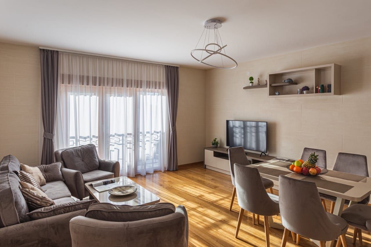 Izdavanje luksuznog dvosobnog stana 82 m² sa garažom – Pržno, Budva - Amfora Real Estate