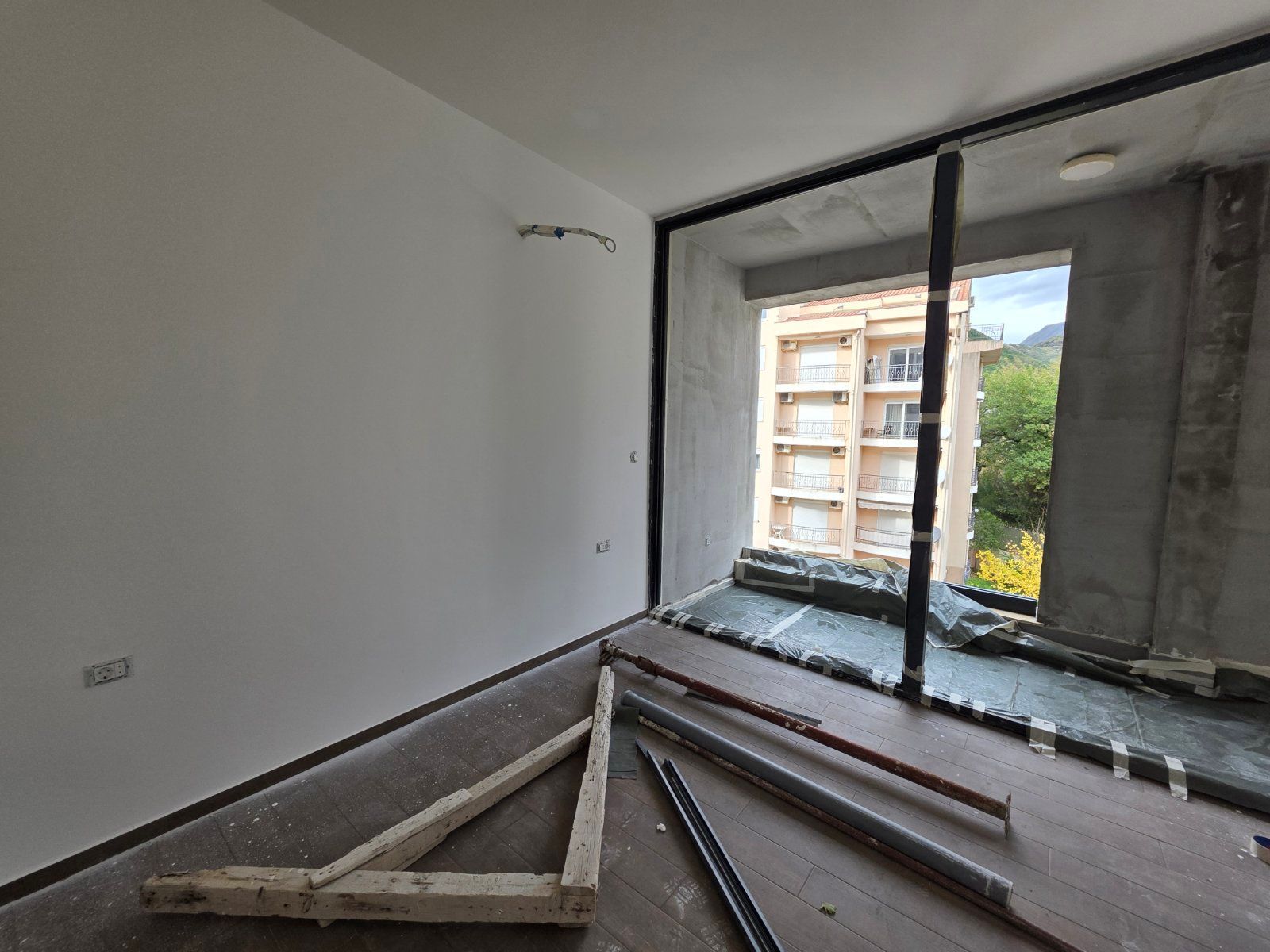 Prodaja novog luksuznog dvosobnog stana 105 m² sa garaznim mestom– Ivanovići, Bečići - Amfora Real Estate