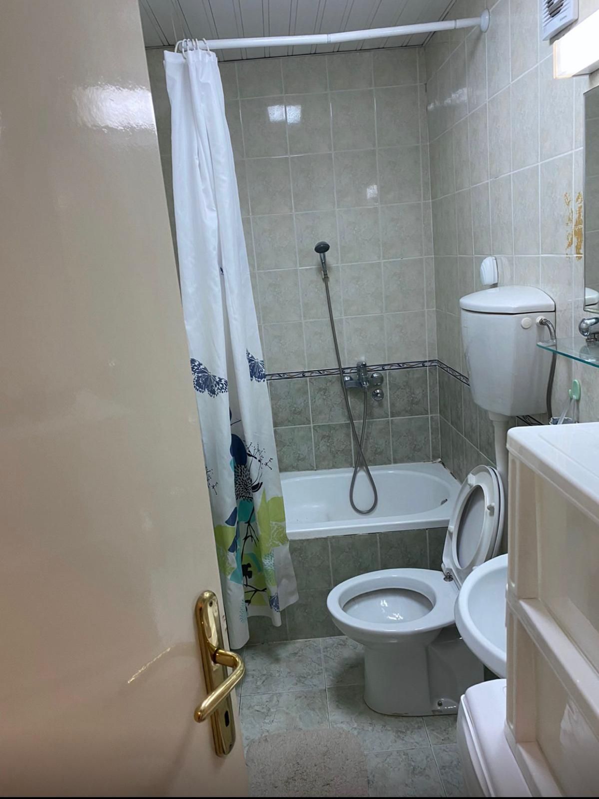 Izdavanje modernog jednosobnog stana – ekskluzivna lokacija, centar Budve (na duži period) - Amfora Real Estate