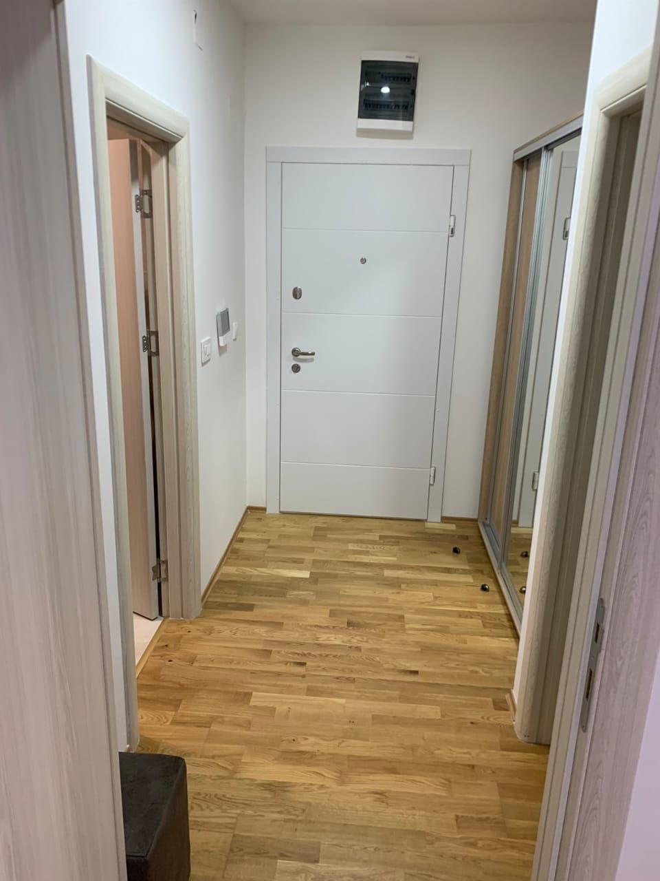 Moderno opremljen jednosoban stan ,Lazi - Budva (NA DUZI PERIOD) - Amfora Real Estate