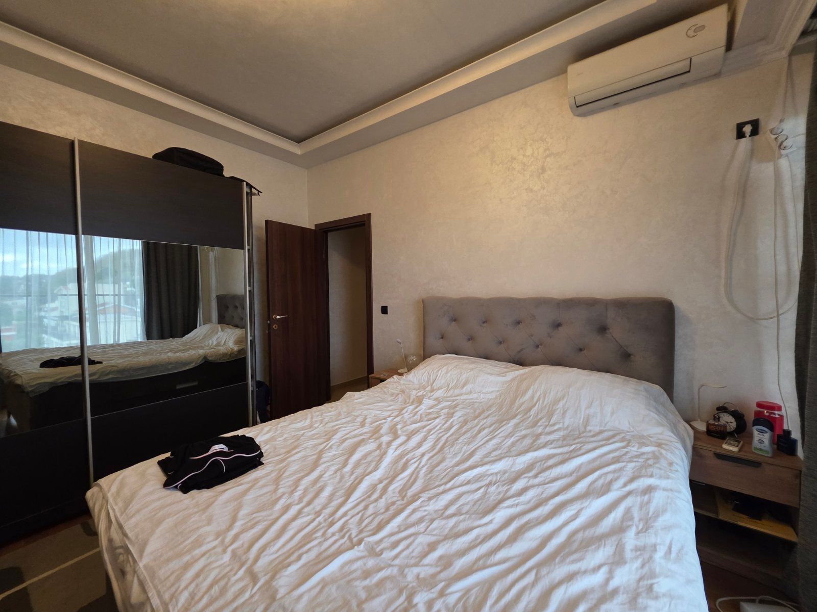 Prodaja luksuznog dvosobnog apartmana 80 m² sa panoramskim pogledom na more i garaznim mestom – Budva,Podkosljun - Amfora Real Estate