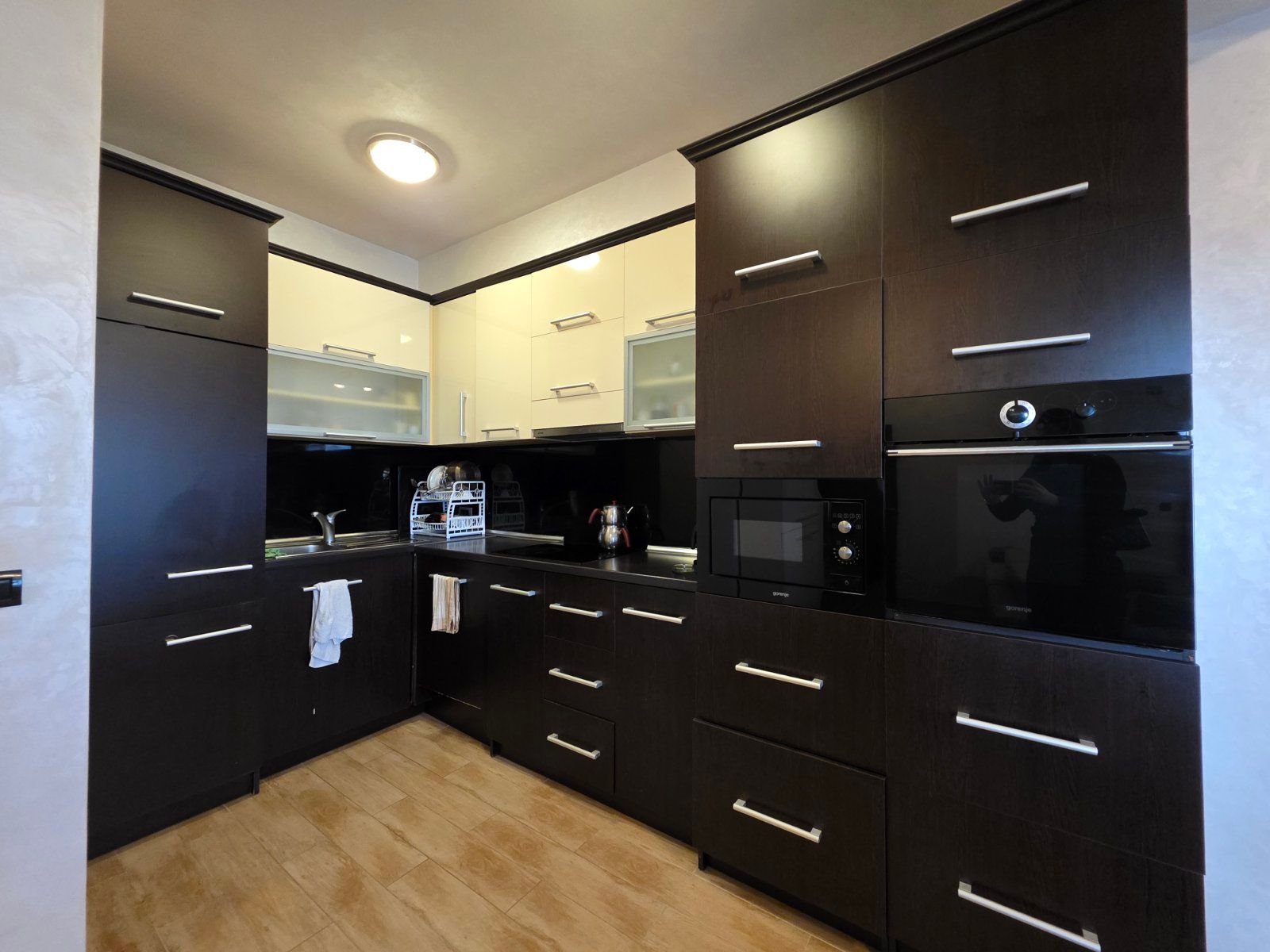 Prodaja luksuznog dvosobnog apartmana 80 m² sa panoramskim pogledom na more i garaznim mestom – Budva,Podkosljun - Amfora Real Estate