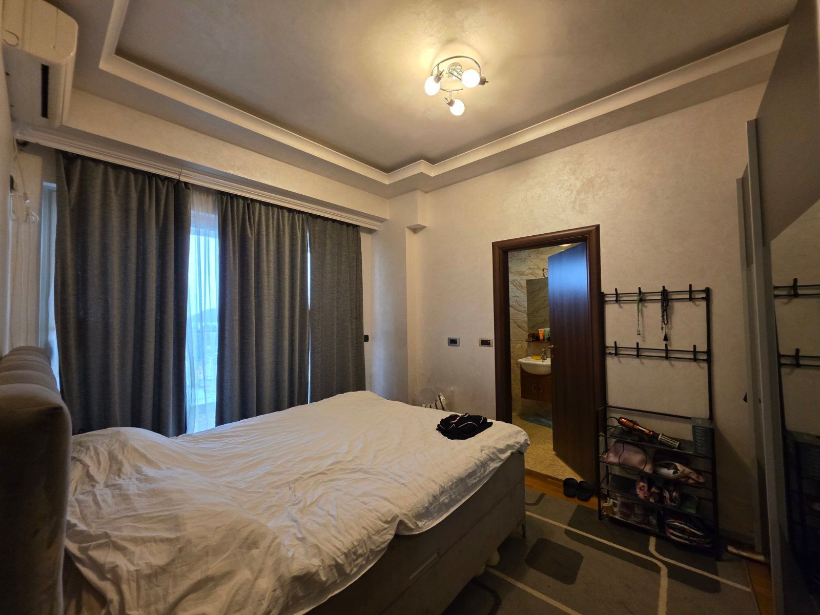 Prodaja luksuznog dvosobnog apartmana 80 m² sa panoramskim pogledom na more i garaznim mestom – Budva,Podkosljun - Amfora Real Estate