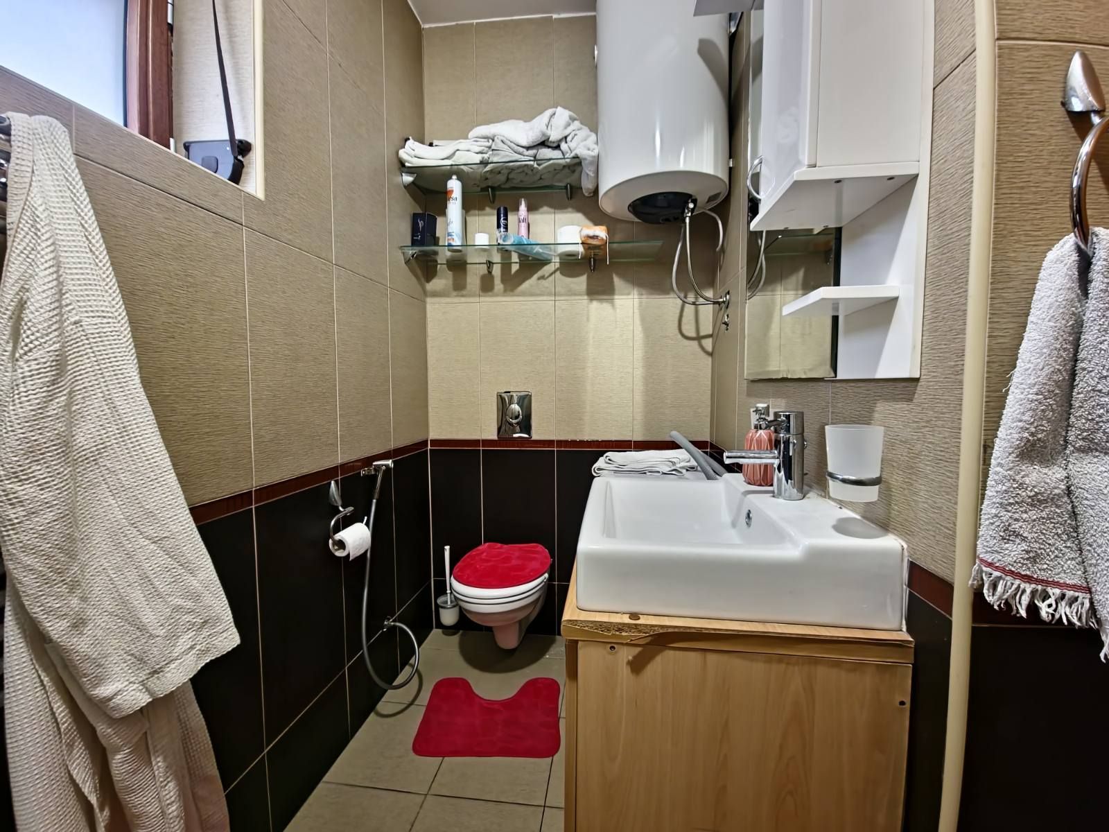 Izdavanje jednosobnog stana 50 m² sa panoramskim pogledom na more i parking mestom – Vidikovac, Budva (dugorocno izdavanje) - Amfora Real Estate