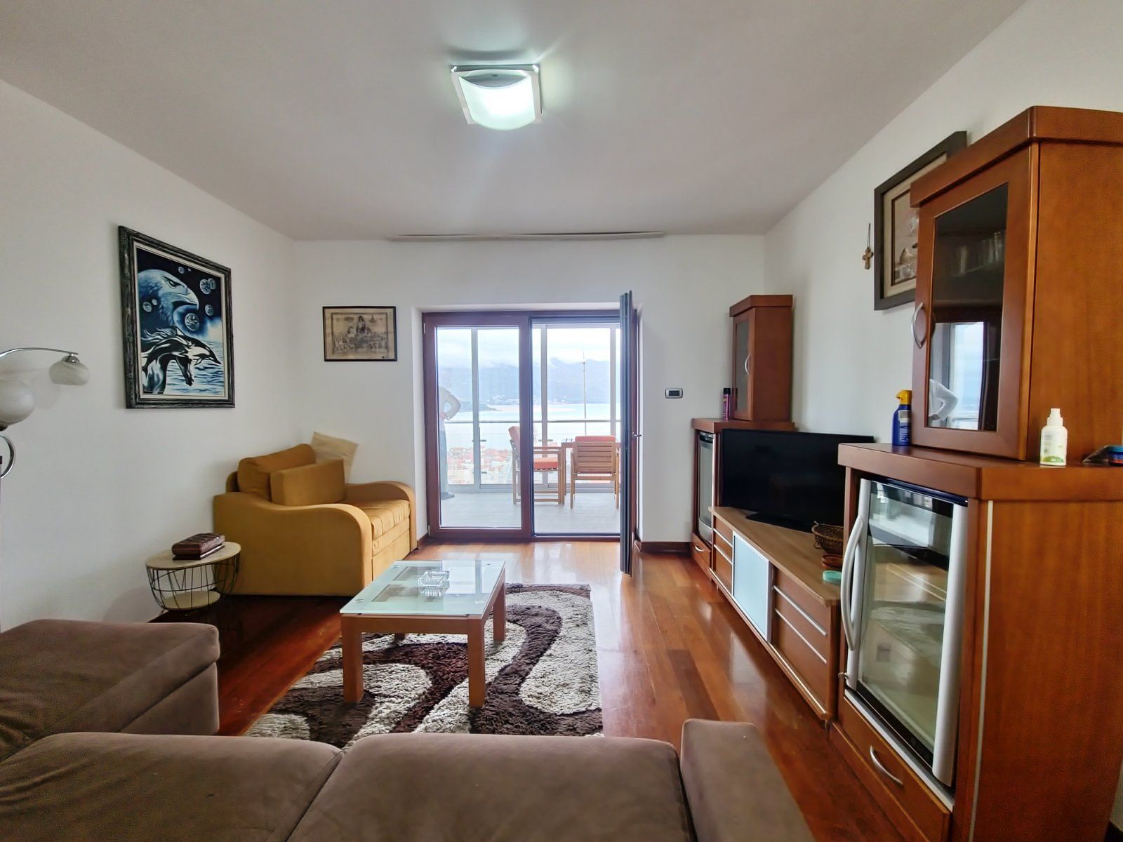 Izdavanje jednosobnog stana 50 m² sa panoramskim pogledom na more i parking mestom – Vidikovac, Budva (dugorocno izdavanje) - Amfora Real Estate