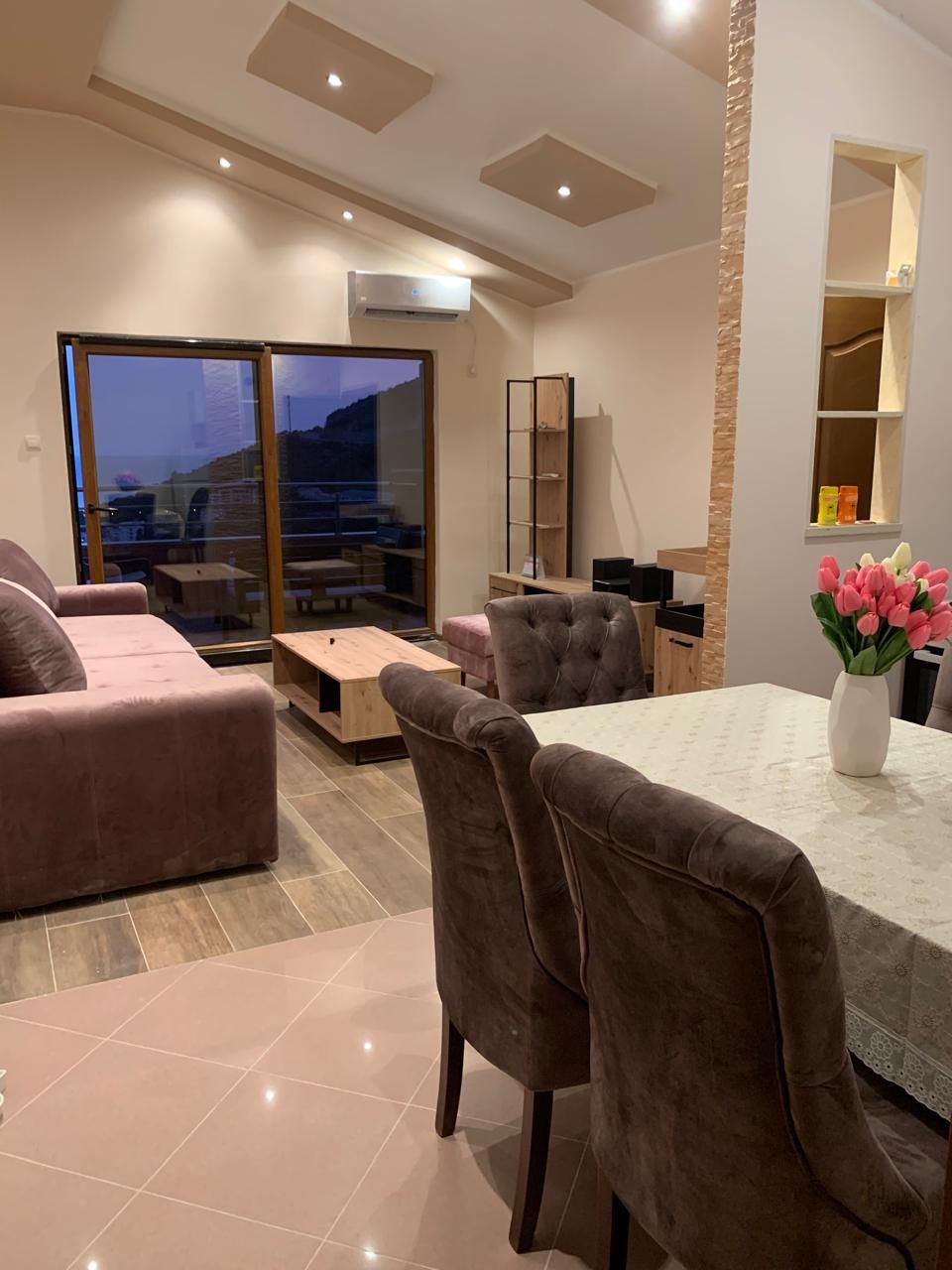 Izdavanje dvosobnog stana 73 m² sa panoramskim pogledom na more – Ivanovići, Bečići (DUGOROCNO IZDAVANJE) - Amfora Real Estate