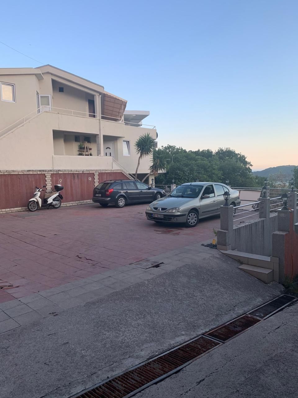 Izdavanje dvosobnog stana 73 m² sa panoramskim pogledom na more – Ivanovići, Bečići (DUGOROCNO IZDAVANJE) - Amfora Real Estate