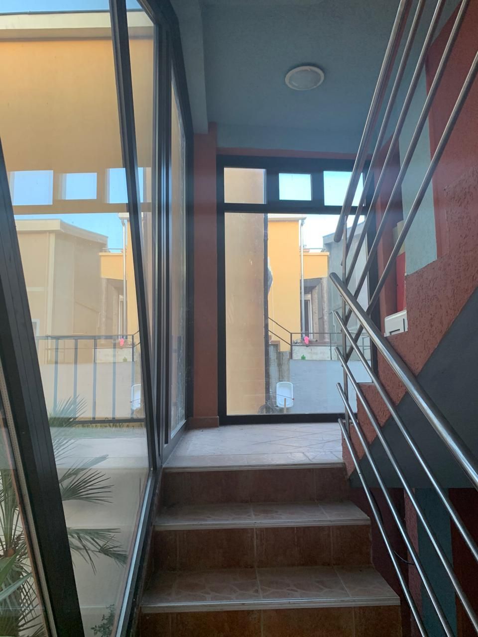 Izdavanje dvosobnog stana 73 m² sa panoramskim pogledom na more – Ivanovići, Bečići (DUGOROCNO IZDAVANJE) - Amfora Real Estate