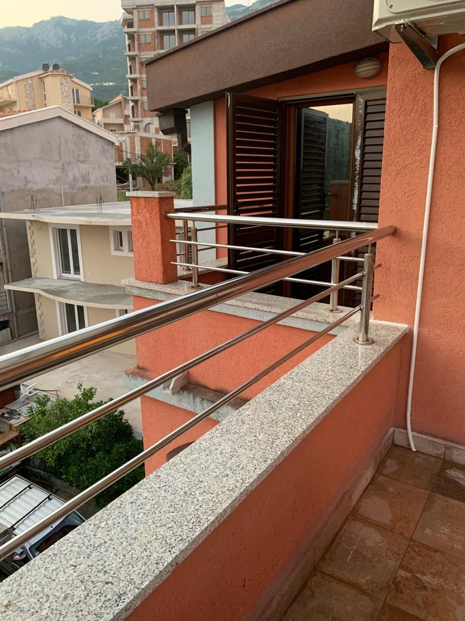 Izdavanje dvosobnog stana 73 m² sa panoramskim pogledom na more – Ivanovići, Bečići (DUGOROCNO IZDAVANJE) - Amfora Real Estate