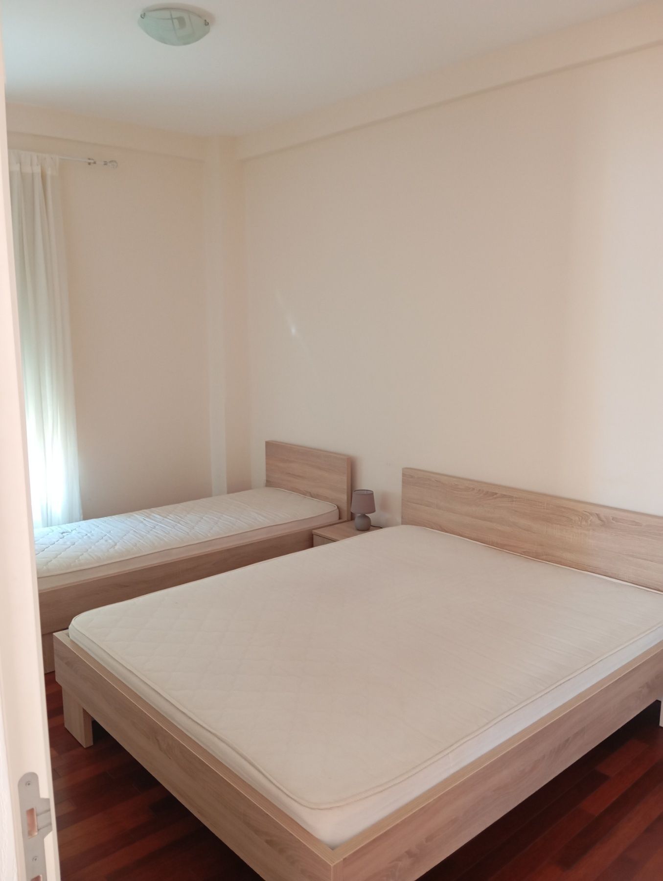 Izdavanje jednosobnog stana 55m² sa prelepim pogledom na more i obezbeđenim parking mestom – Gospostina, Budva (na period do 01.05.2026) - Amfora Real Estate