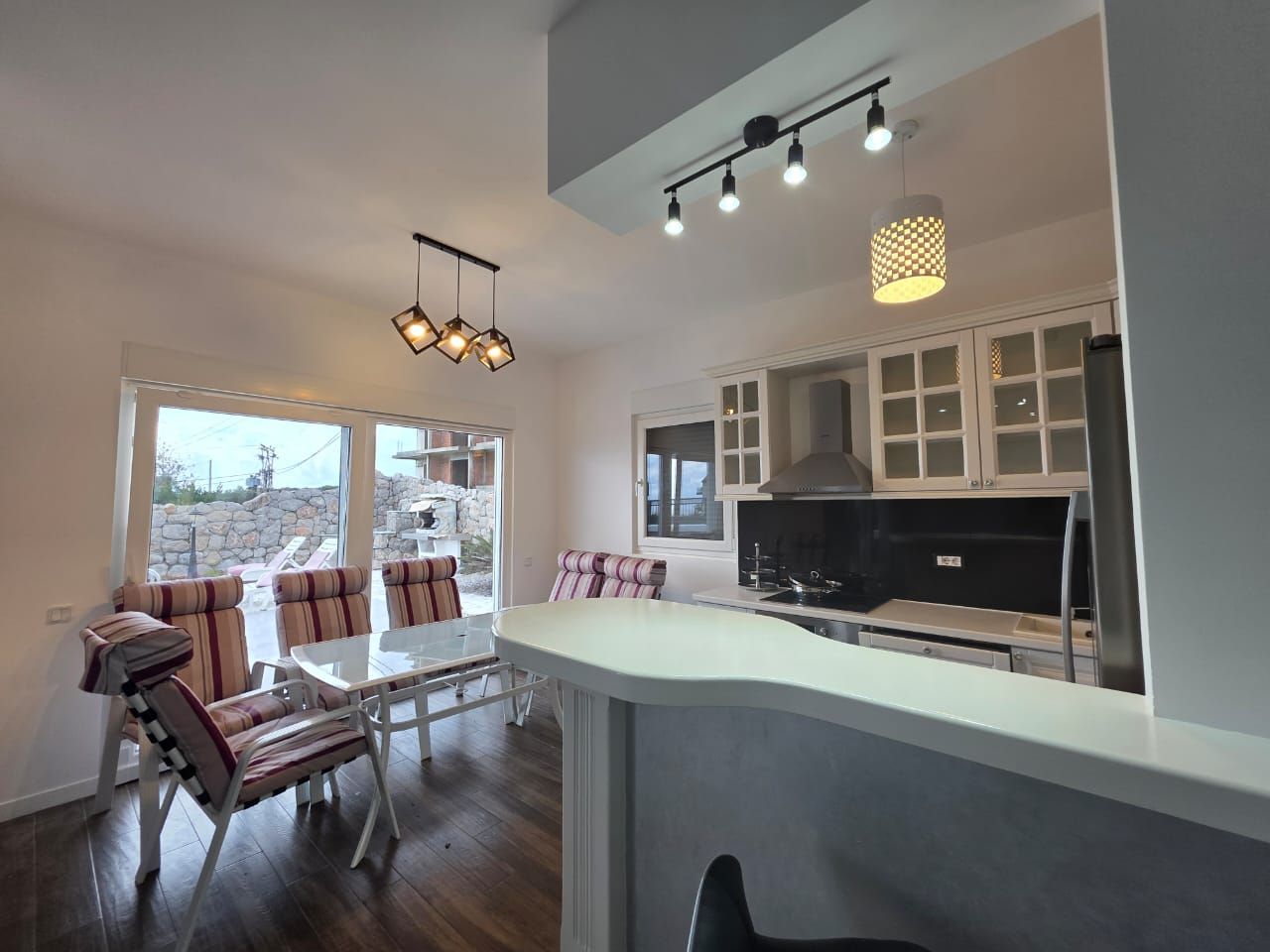 Prodaja kuće 100 m² sa bazenom,garažom, krovnom terasom i pogledom na more – Krimovica, Kotor - Amfora Real Estate