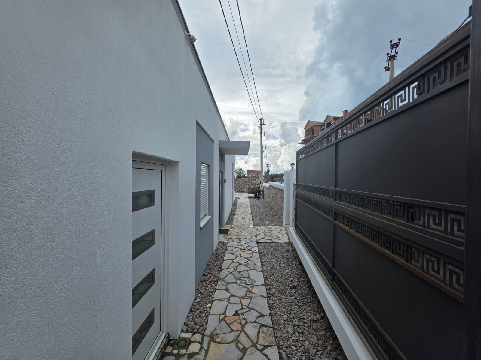 Prodaja kuće 100 m² sa bazenom,garažom, krovnom terasom i pogledom na more – Krimovica, Kotor - Amfora Real Estate